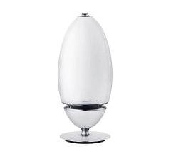 White Solo 2 Wireless Headphones